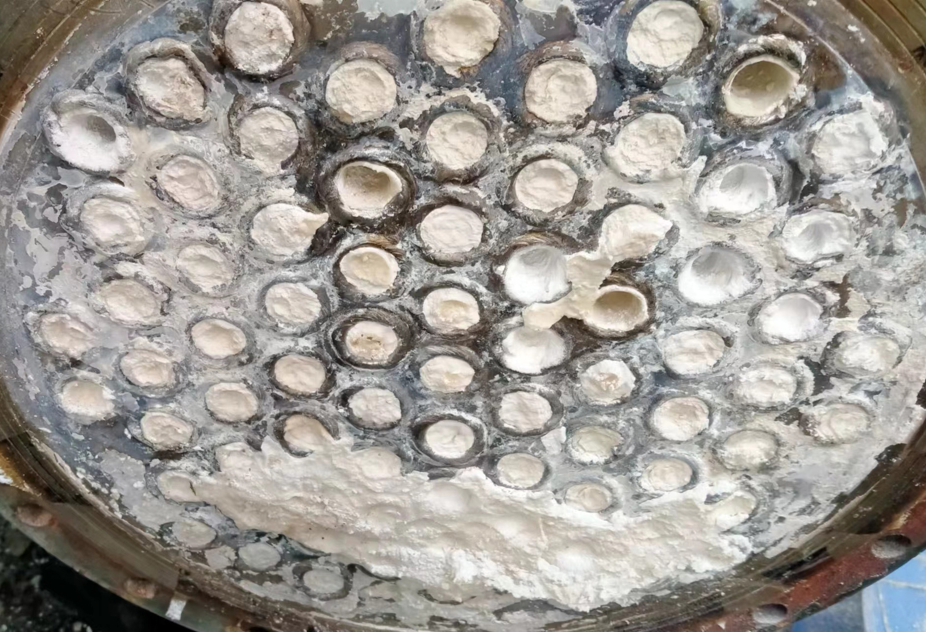  如何预防醋酸乙烯蒸发器列管堵...